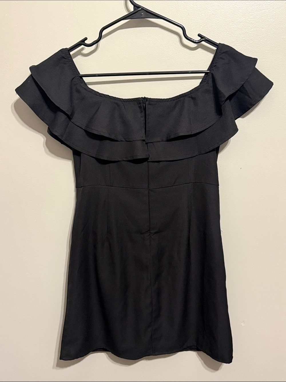 Pink Lilly Black Ruffle Off-Shoulder Dress - Picture 3 of 3